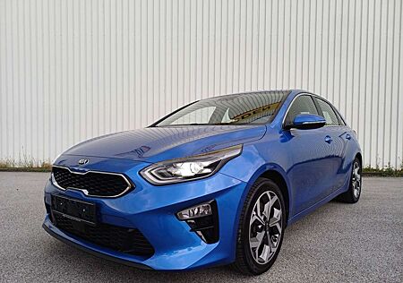 Kia Cee'd Ceed / Ceed 1.4 T-GDI Spirit/Kamera/LED/Navi/Leder/17"