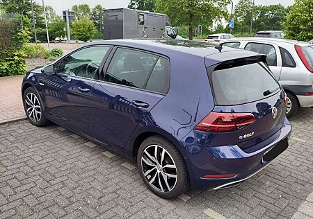 Volkswagen e-Golf e-Golf