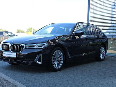 BMW 520 d Touring Luxury Line ACC Pano AHK HeadUp DAB
