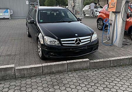 Mercedes-Benz C 180 T CGI BlueEFFICIENCY
