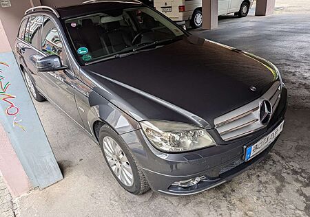 Mercedes-Benz 220 Avantgarde