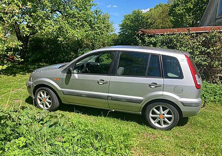 Ford Fusion 1.6 Ambiente