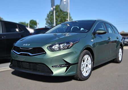 Kia Cee'd Ceed / SW 1.5 T-GDI DCT7 Vision UVP 33.879 EUR