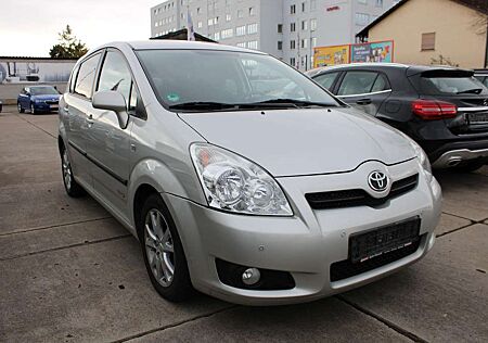 Toyota Corolla Verso 7-Sitzer/1.HAND/KLIMA/AHK/PDC