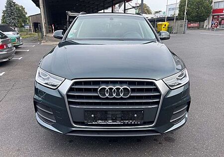 Audi Q3 S-Tronic, NAVI, XENON, etc.