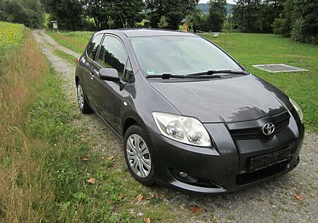Toyota Auris 1.4 VVT-i