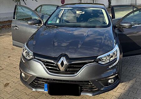 Renault Megane ENERGY TCe 130 EXPERIENCE