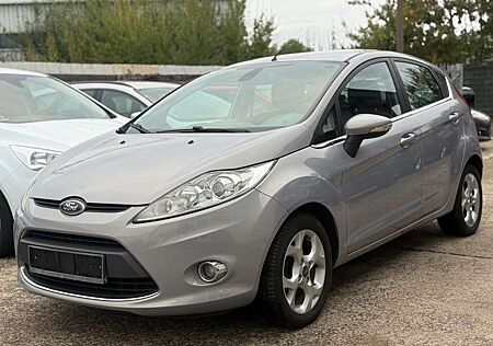 Ford Fiesta Titanium *2.Hand*Zahnriemen neu*Inspektion neu*PDC