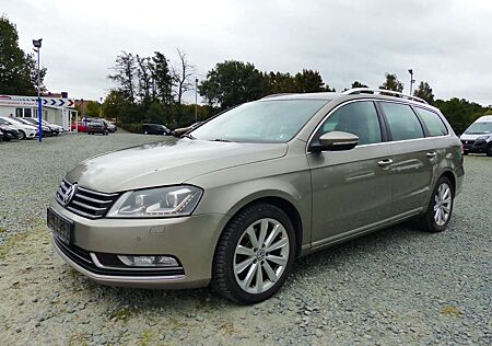 VW Passat Variant Volkswagen Highline BlueMotion 4Motion*XENON