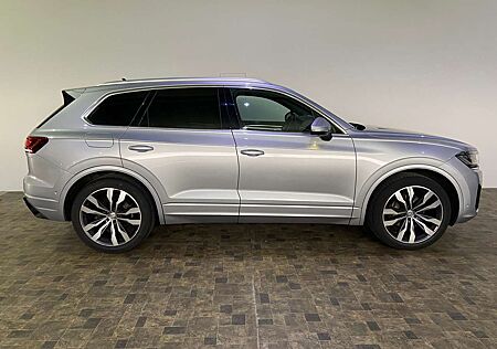 VW Touareg Volkswagen 3,0D R-Line 4Motion, Pano, LED, ACC, Luft, 360