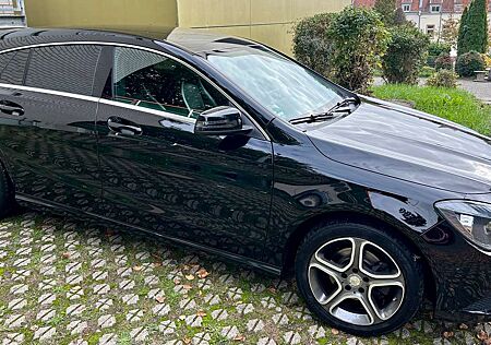 Mercedes-Benz CLA 180 CLA Shooting Brake 180 Urban