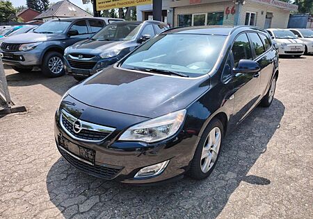 Opel Astra J Sports Tourer Design Edition / 2.Hand /