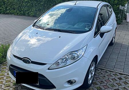 Ford Fiesta 1.25 Titanium*Sitzheizung*Klimaauto.*Kupplung-Neu