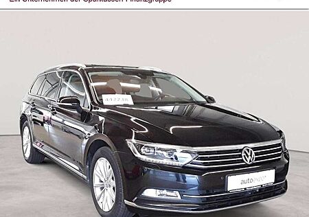 VW Passat Volkswagen Variant Highline PANO LEDER AID AHK