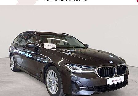BMW 530e 530 xDrive Touring Aut. AHK HuD Pano