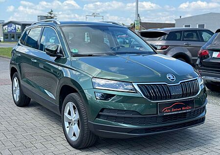 Skoda Karoq Soleil SHZ Tempomat PDC besondere Farbe