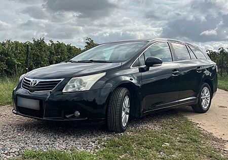 Toyota Avensis Combi 1.8 Sol