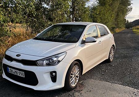 Kia Rio 1.0 T-GDI 100 Dream-Team Edition
