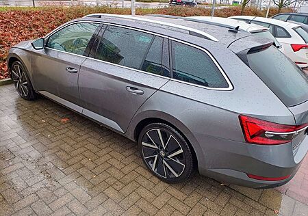 Skoda Superb Combi 2.0 TDI DSG Style