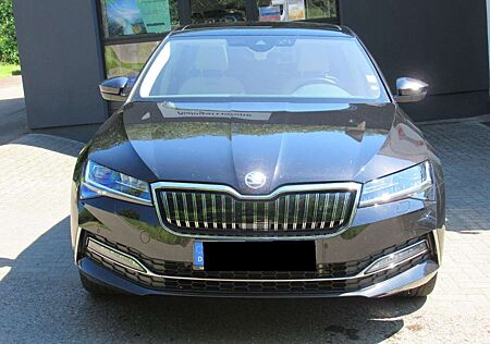 Skoda Superb 1.4 TSI iV DSGL