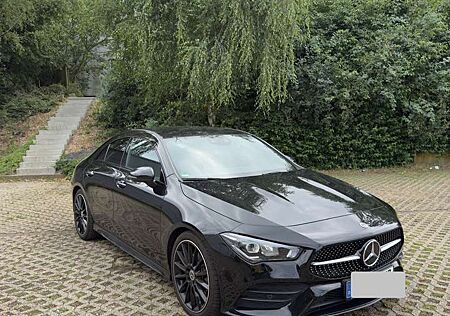 Mercedes-Benz CLA 250 7G-DCT AMG Line