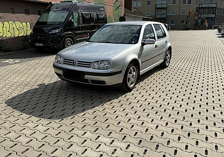 VW Golf Volkswagen 2.0