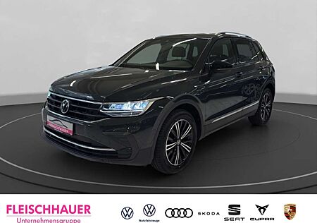 VW Tiguan Volkswagen United 1.5 TSI Navi+LED+Pano+Stdhzg+18''+App-conne