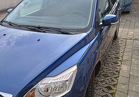 Ford Focus +Fließheck++5-Türer+1.6+16V+Ambiente