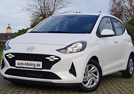 Hyundai i10 1.0 AUT.-NAVI-KLIMA-TEMPOMAT-SHZG-KAMERA-PDC