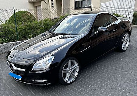 Mercedes-Benz SLK 200 BlueEFFICIENCY - AIRSCARF - Navi - Leder
