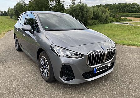 BMW 225e 225 xDrive Active Tourer Aut. M-Sportpaket, AHK, frei ab Ende Mai