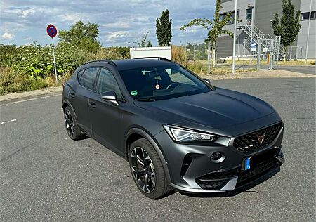 Cupra Formentor Plug-in Hybrid 1.4 e-Hybrid DSG MattGrau