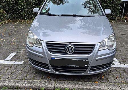 VW Polo Volkswagen 1.4 Tour Zahnriemen neu