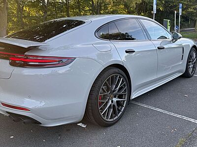 Porsche Panamera Turbo