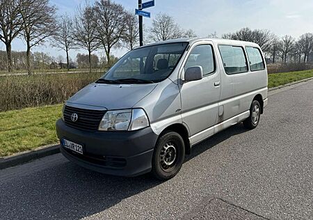 Toyota Hiace D-4D