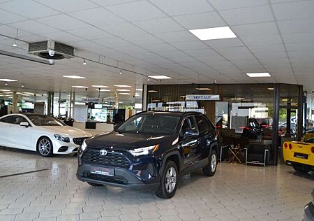 Toyota RAV 4 4- 2.5L, XLE- XA50- AWD