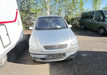 Opel Zafira 2.2 DTI Comfort