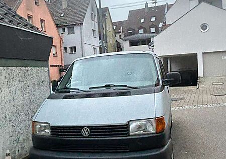 VW T4 Multivan Volkswagen Multivan T4 70B MD2