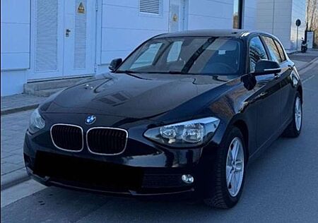 BMW 116i 116 1er (5-Türer) Aut.