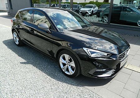 Seat Leon FR 2.0 TDI DSG VollLED/Sitzheiz/PDCv+h/Navi/CarPla