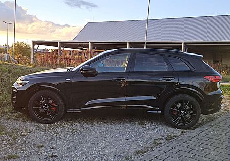 Audi Q5 TFSI 150 kW S tronic edition one mythosschwarz