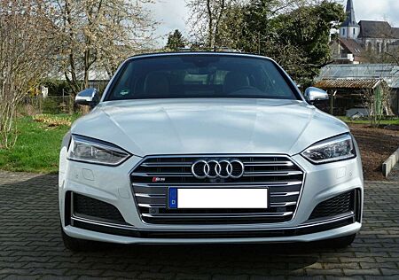 Audi S5 Cabrio 3.0 TFSI quattro tiptronic