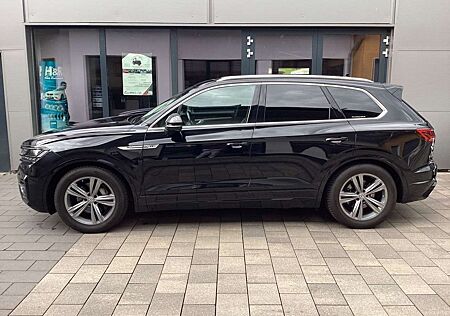 VW Touareg Volkswagen 3.0 V6 TDI R-Line 4Motion