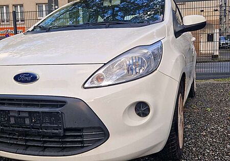 Ford Ka /+ Titanium