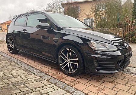 VW Golf GTE Volkswagen Golf GTD VII Limo. GTD BMT Navi Bi-Xenon Sport-Paket