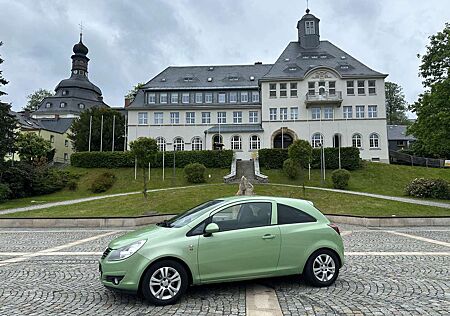 Opel Corsa Edition "111 Jahre" 8-fach bereift Service NEU