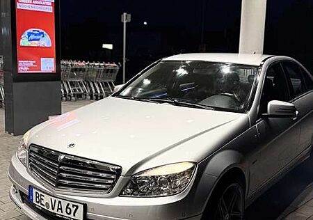Mercedes-Benz C 180 Kompressor BlueEFFICIENCY