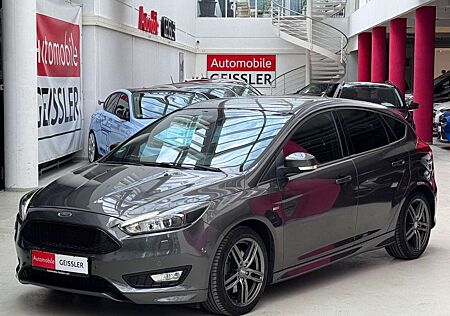Ford Focus Lim. ST-Line XENON+NAVI+HEIZBARE FS