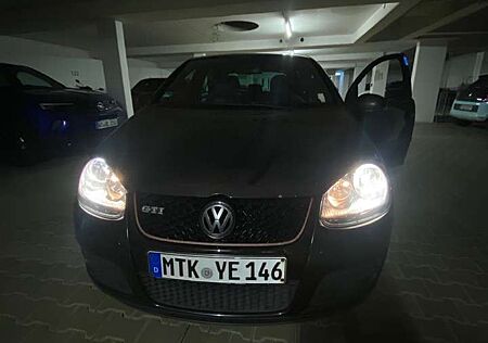 VW Golf GTI Volkswagen 2.0 T 16S FSI 200 DSG