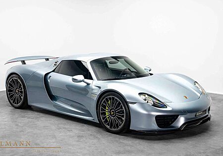 Porsche 918 SPYDER + LIFT + CARBON + BURMESTER
